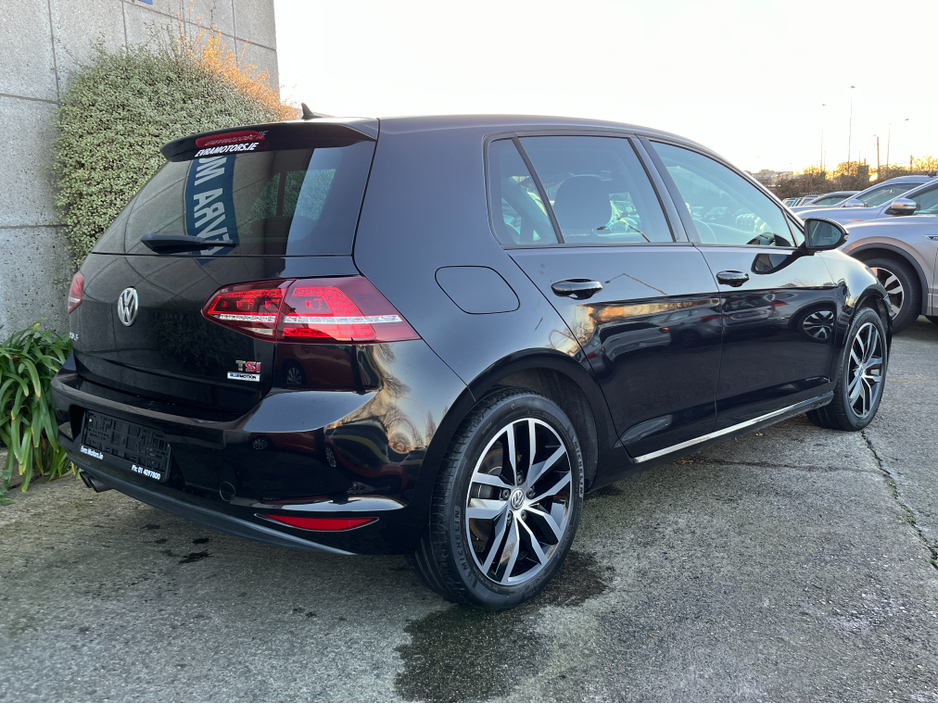 2017 Volkswagen Golf HIGHLINE AUTOMATIC 1.4 PETROL //HIGH SPEC//LOW MILES//KEYLESS ENTRY//REVERSE CAMERA//ADAPTIVE CRUISE CONTROL//BLIND SPOT WARNING// €16,950