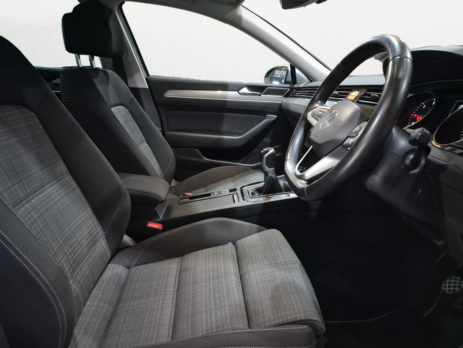 2022 Volkswagen Passat BUSINESS 2.0 TDI MANUAL 6SPEED FWD 150 4DR €27,000