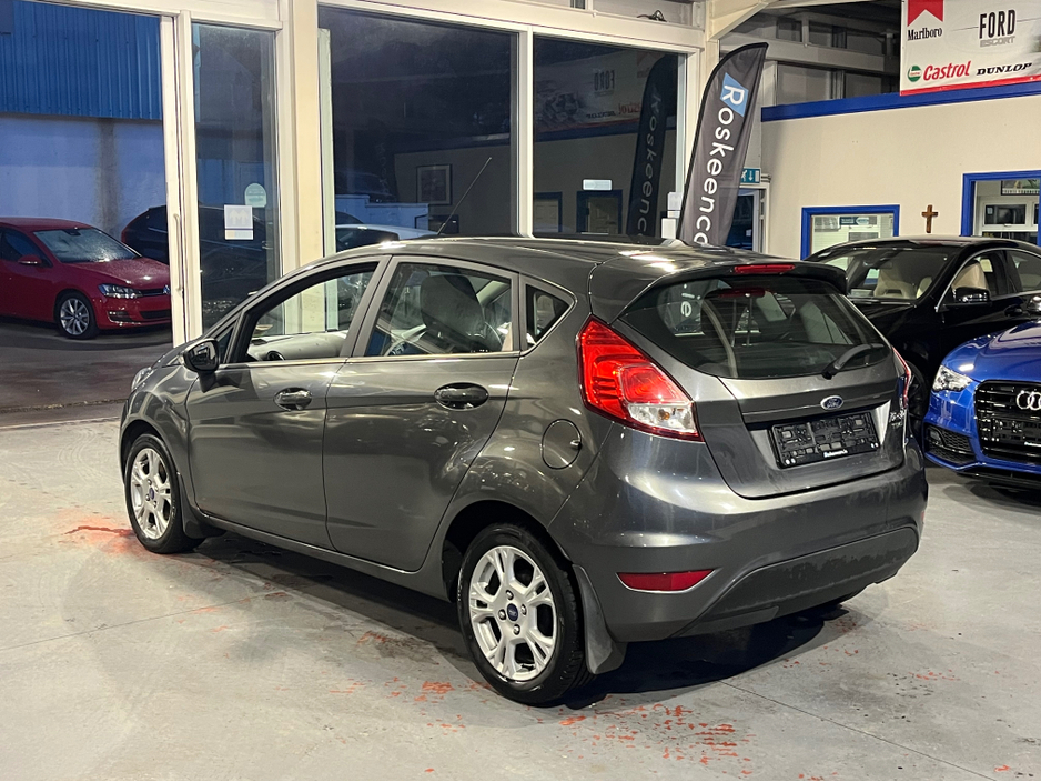 2016 Ford Fiesta MCA ZETEC 1.5 75PS M5 4DR 5DR €8,950