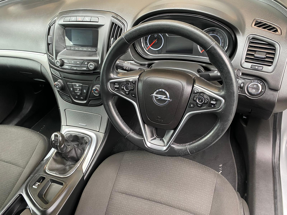 2016 Opel Insignia S 1.6 CDTI 136PS 4DR €7,950