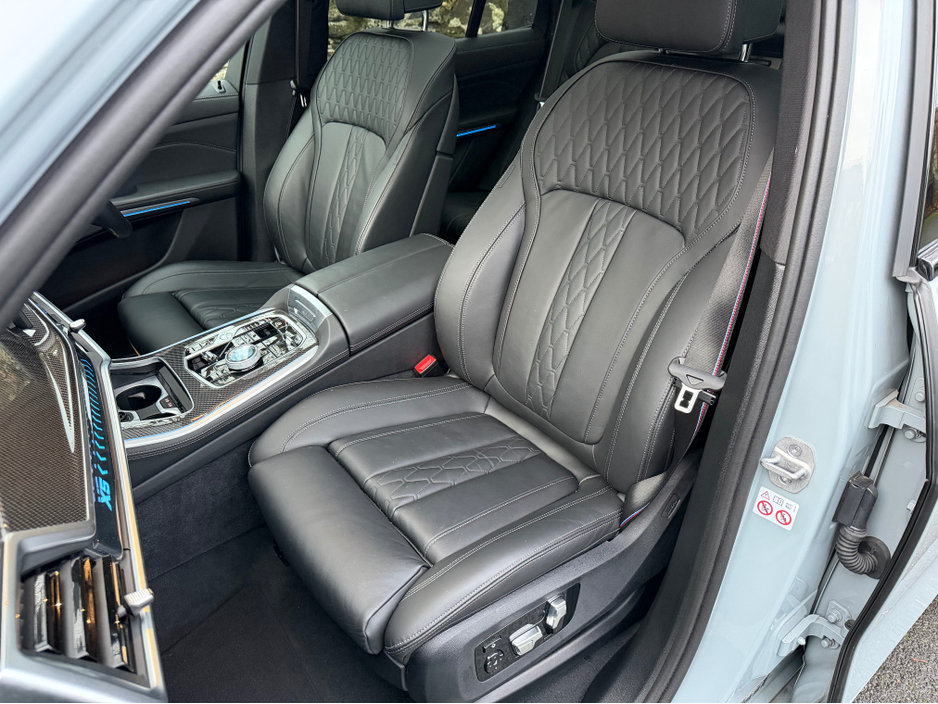 2024 BMW X5 ***SOLD***50E M SPORT//INCREDIBLE SPECIFICATION// VERY LOW MILEAGE//IMMACULATE THROUGHOUT//SIMI AND AA DEALER