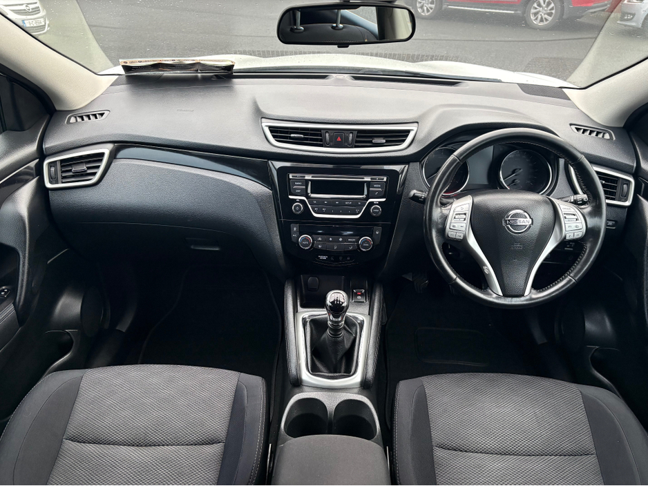 2015 Nissan Qashqai 1.2 PET SV E6 4DR €9,450