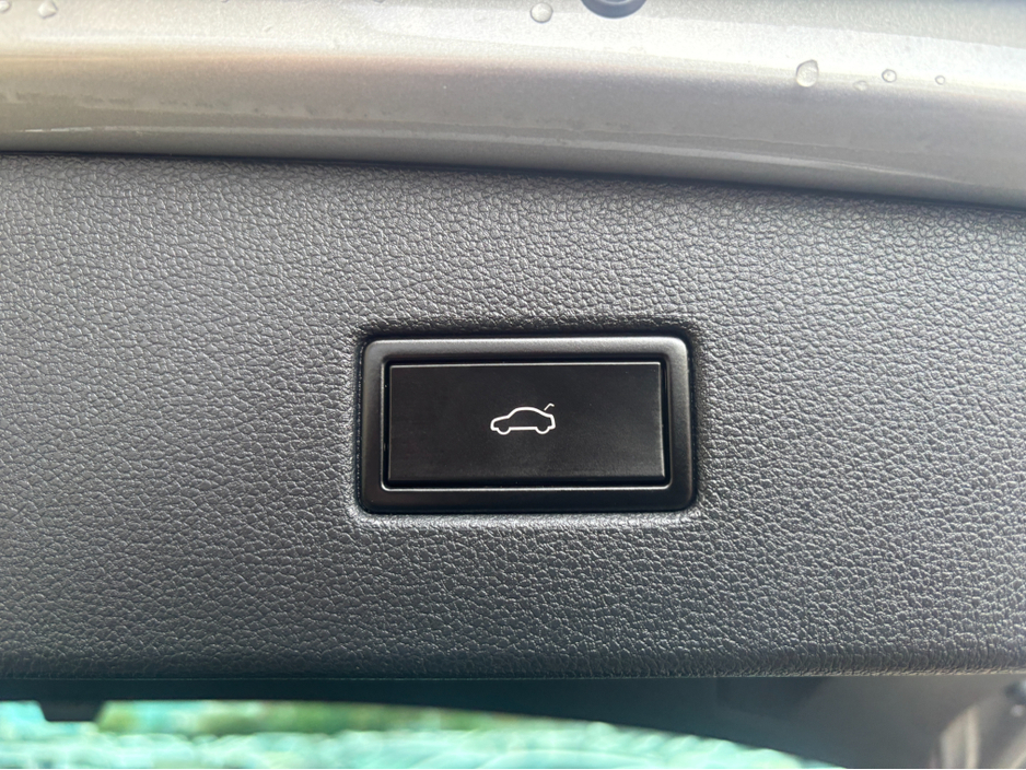 2020 Volkswagen Tiguan R-LINE 4MOTION AUTOMATIC 2.0 DIESEL //LOW MILES//HIGH SPEC//360 PARKING CAMERAS//HEATED FRRONT AND REAR SEATS//HEAD UP DISPLAY// €34,950