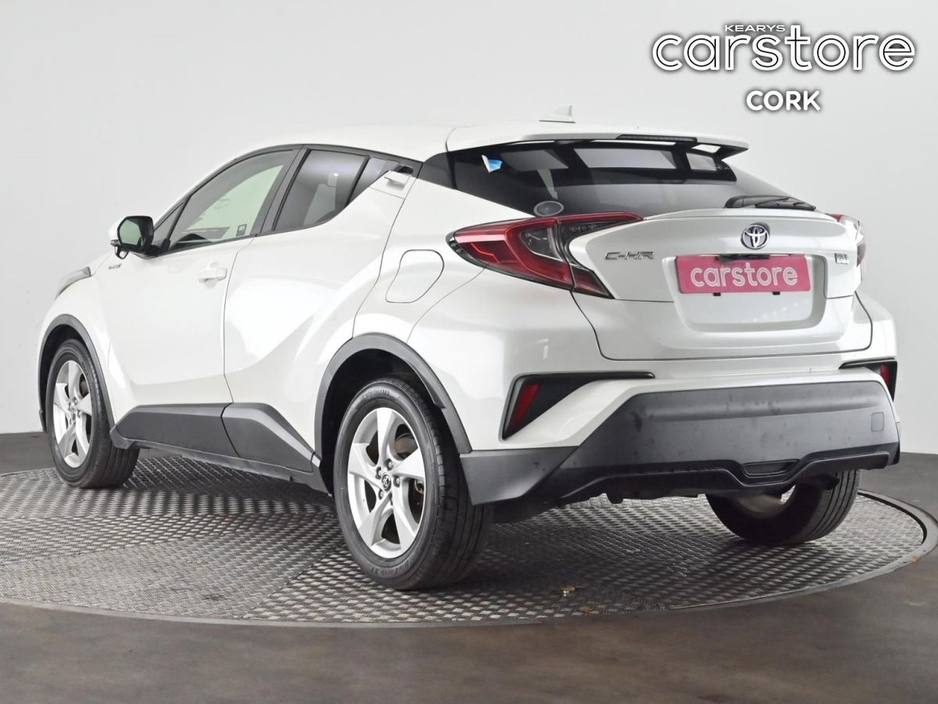 2018 Toyota C-HR 1.8 HYBRID Auto €20,380