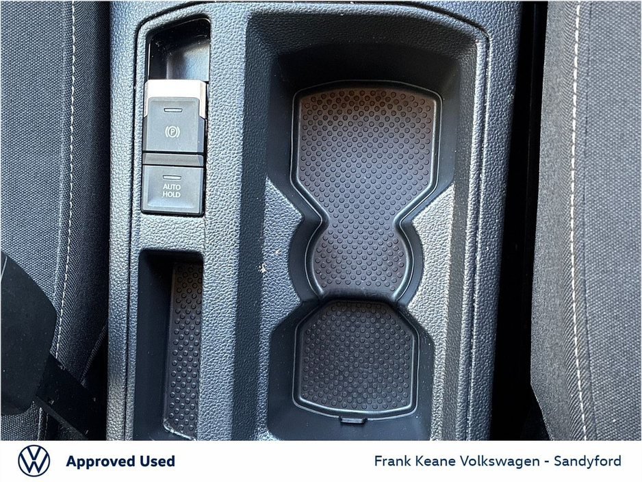 2022 Volkswagen T-Roc *Life* 1.0 TSI 110HP Manual @Frank Keane Volkswagen South Dublin €25,495