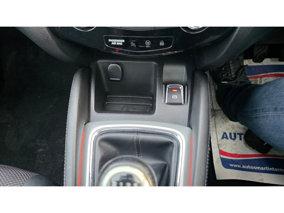 2014 Nissan Qashqai 2014 N-Tec AA Approved 1.2 Petrol €9,450