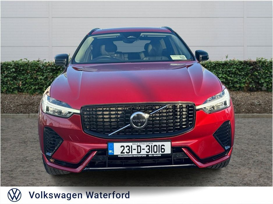 2023 Volvo XC60 T6 PHEV 350hp AT8 Plus (dark theme) €44,975