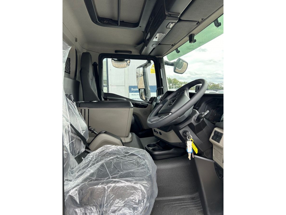2025 MAN TGL 8.190 - 7.5T Rigid