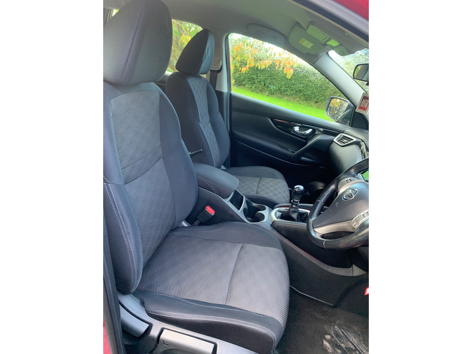 2015 Nissan Qashqai 1.5 DSL SV 4DR €9,495