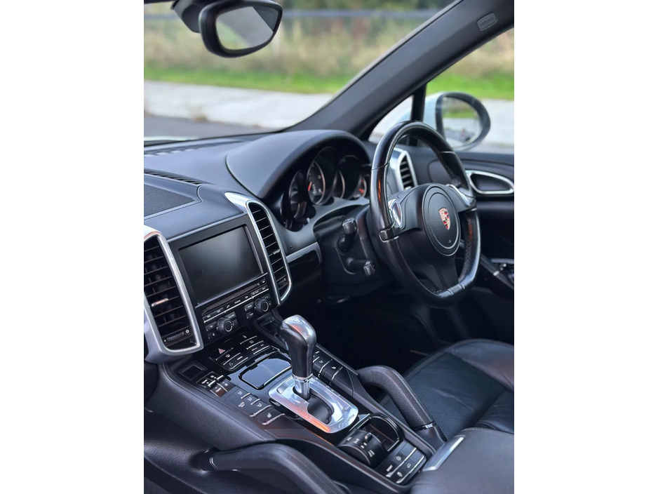 2012 Porsche Cayenne 3.0 V6 5DR 2ST €21,995