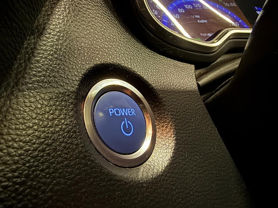 2019 Toyota Corolla 1.8 Hybrid Luna Sport Hatchback €18,900