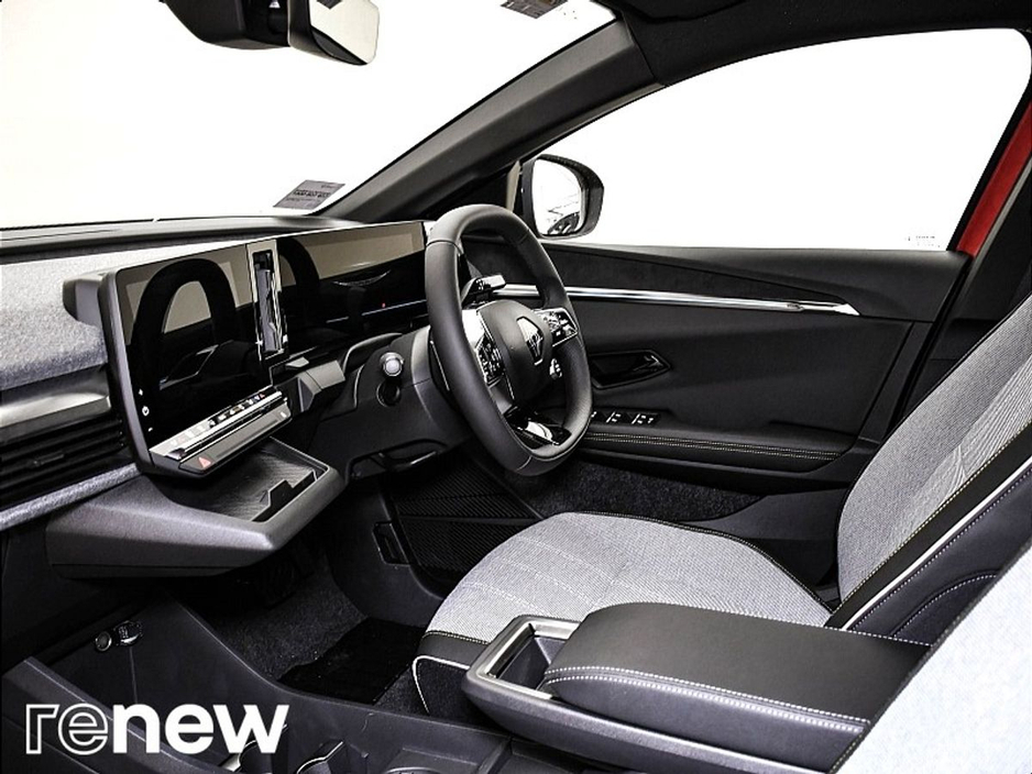 2023 Renault Megane E-Tech Techno EV60, 2 Tone €26,900