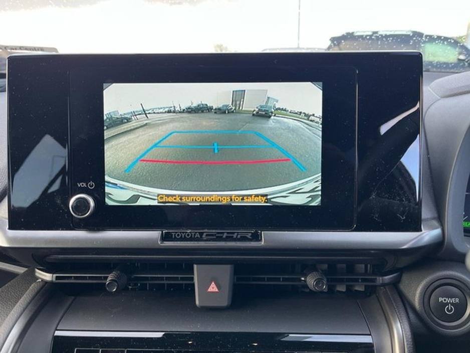 2025 Toyota C-HR C-HR PHEV SPORT €38,800