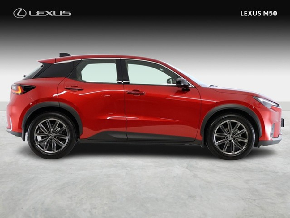 2025 Lexus LBX Elegant €39,950