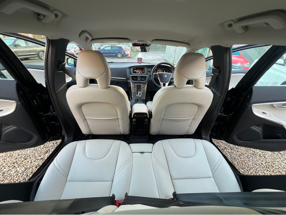 2016 Volvo V40 == AUTO//FULL LEATHER//LOW KMS//LIKE NEW== €14,950