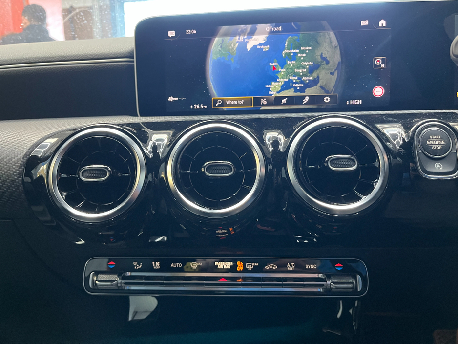 2019 Mercedes-Benz A Class €22950! 2019 MERCEDES-BENZ A CLASS A200D 2.0 AUTOMATIC / CRUISE CONTROL / REVERSE CAMERA / ELECTRIC MEMORY & HEATED SEATS / PADDLE SHIFTERS / APPLE CARPLAY €22,950