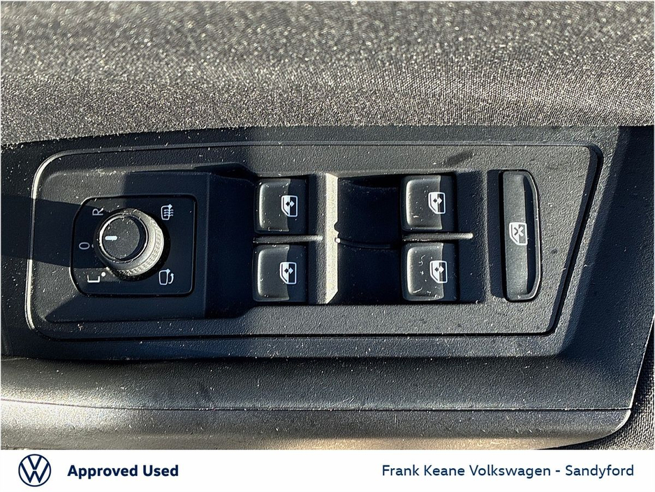 2022 Volkswagen T-Roc *Life* 1.0 TSI 110HP Manual @Frank Keane Volkswagen South Dublin €25,495