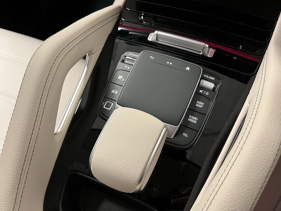 2026 Mercedes-Benz GLE Class 400e AMG 4Matic Coupe - 21 Inch Alloys - Reversing Camera - Panoramic Sunroof - Side Steps - Ambient Lighting - Sat Nav - Climate Control - Electric Heated Memory Seats - Keyless Start - Apple CarPlay €126,512