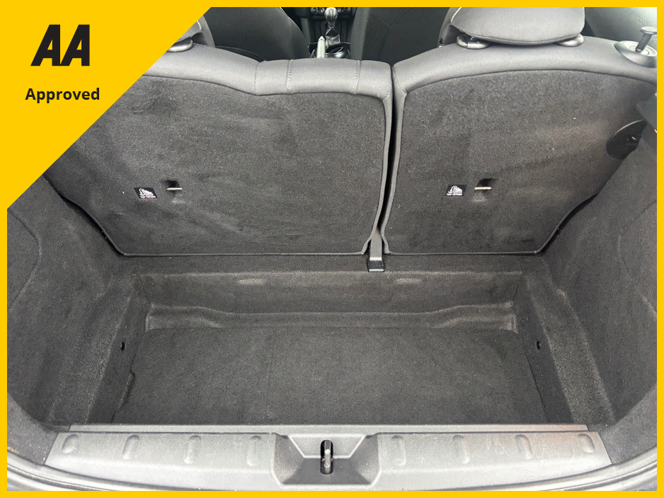 2018 MINI Cooper 1.5 3DR COOPER LOADED WITH SPEC €12,950