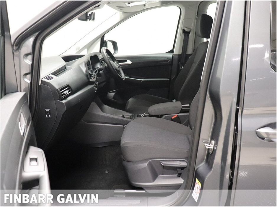 2025 Volkswagen Caddy Maxi Life CADDY LIFE TDI 122HP A7F €47,950