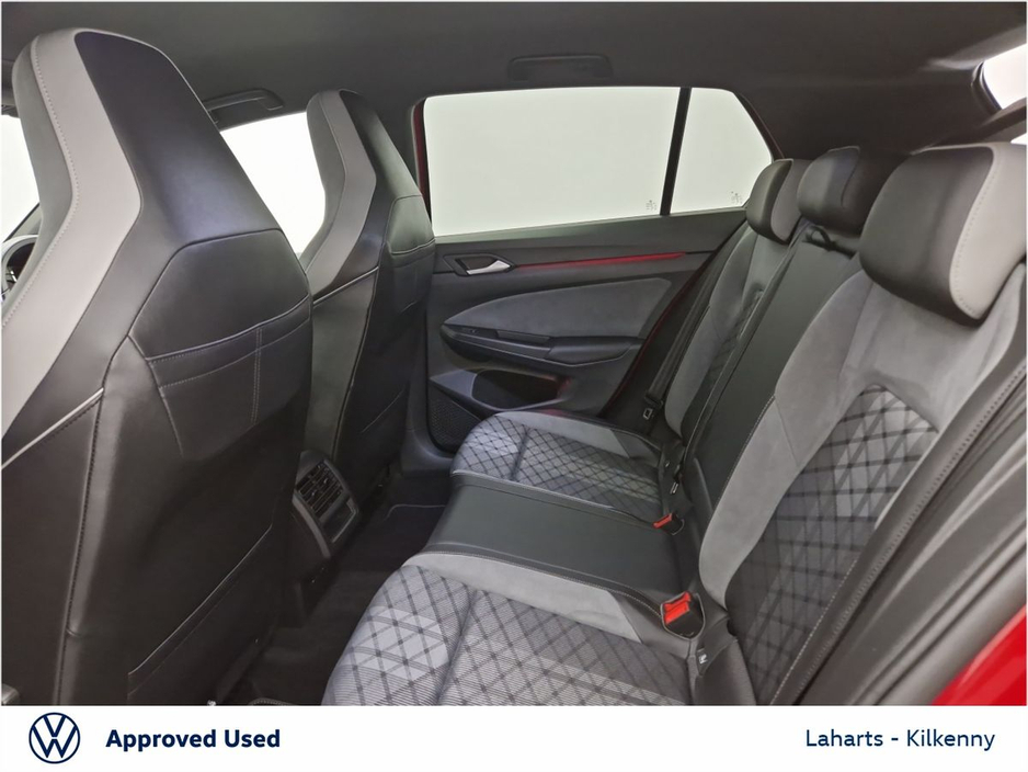 2024 Volkswagen Golf R-LINE 2.0TDI 5DR 150HP DSG €40,950