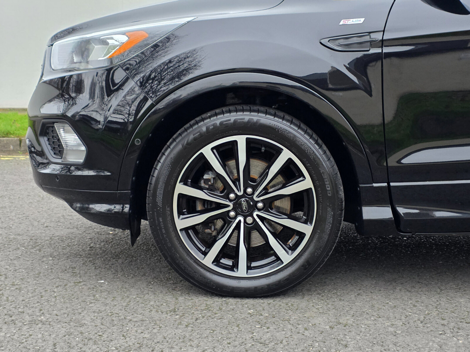 2017 Ford Kuga 1.5TDCi 120PS FWD ST-Line €17,999