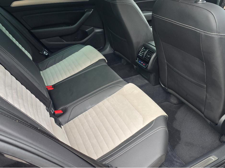 2019 Volkswagen Passat VW PASSAT GT 2.0 150BHP PAN ROOF ONLY 15K MILES!!!!!!LIKE NEW!!!! €26,995