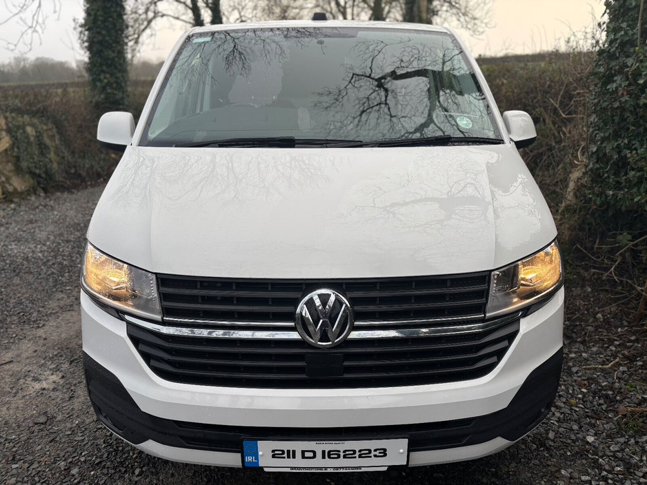 2021 Volkswagen Transporter  €19,998