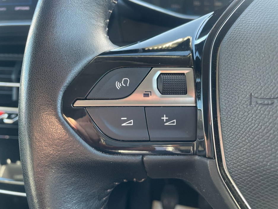 2021 Peugeot 2008 1.5 BlueHDI 110bhp Allure €19,975