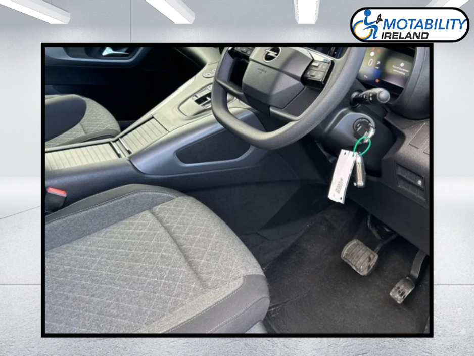 2026 Opel Combo Life Wheelchair Accessible €36,995