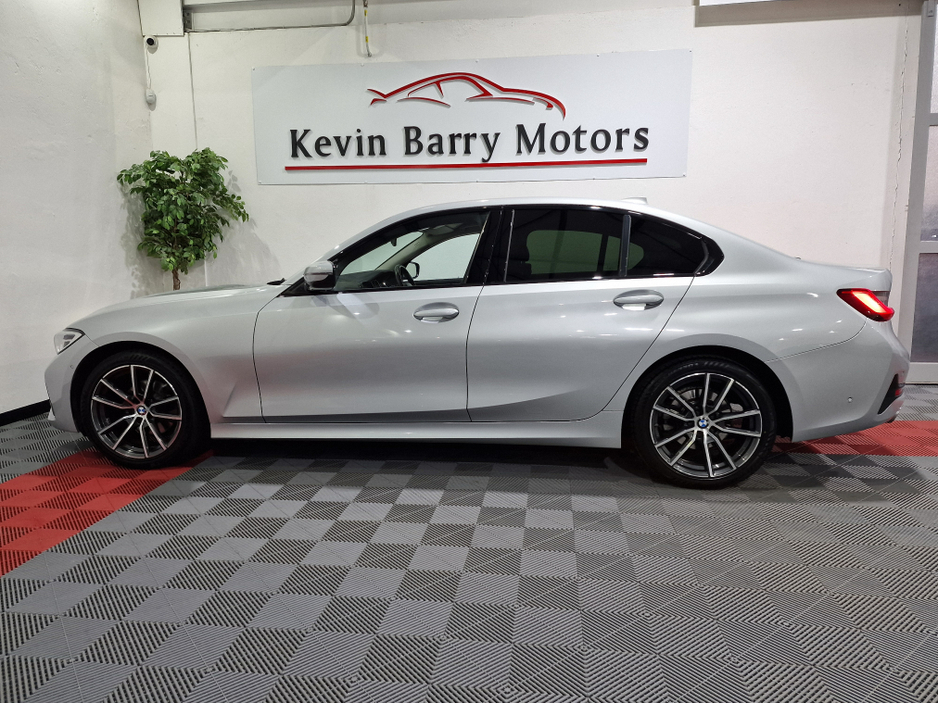 2019 BMW 3 Series 320D G20 SPORT AUTOMATIC **ORIGINAL IRISH CAR / LOW MILEAGE / 18" ALLOYS / APPLE CARPLAY / CRUISE CONTROL / FULL BLACK LEATHER / HEATED SEATS / SAT NAV / REVERSE CAMERA / FULL BMW SERVICE RECORD** €27,900