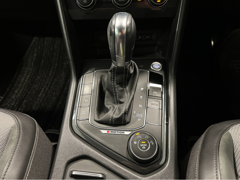 2019 Volkswagen Tiguan (192) TIGUAN 2.0TDI 150BHP DSG 4 MOTION LOW KMS VW/AUDI SPECIALISTS WWW.DENISDARCYCARS.IE €31,950