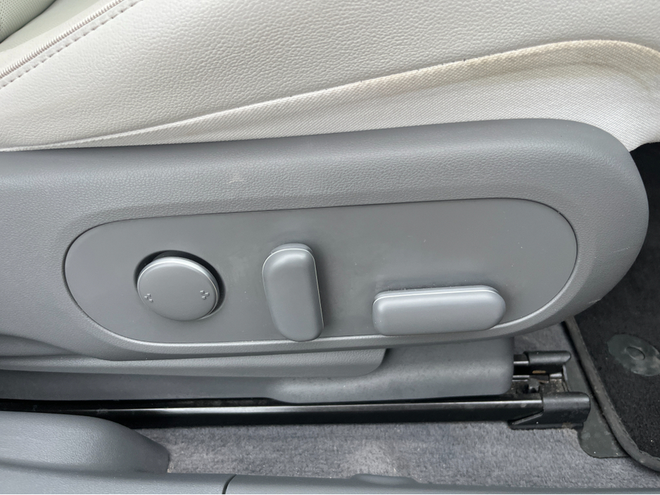 2023 Hyundai Ioniq 5 PREMIUM LE 58KW //FULL LEATHER SEATS//HEATED SEATS AND STEERING WHEEL//ADAPTIVE CRUISE CONTROL// €28,950