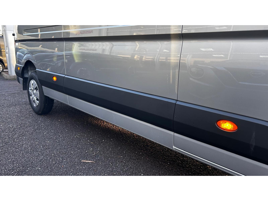 2025 Nissan Interstar Free Ply-lining 150 bhp L3H2 SV Premium €32,750