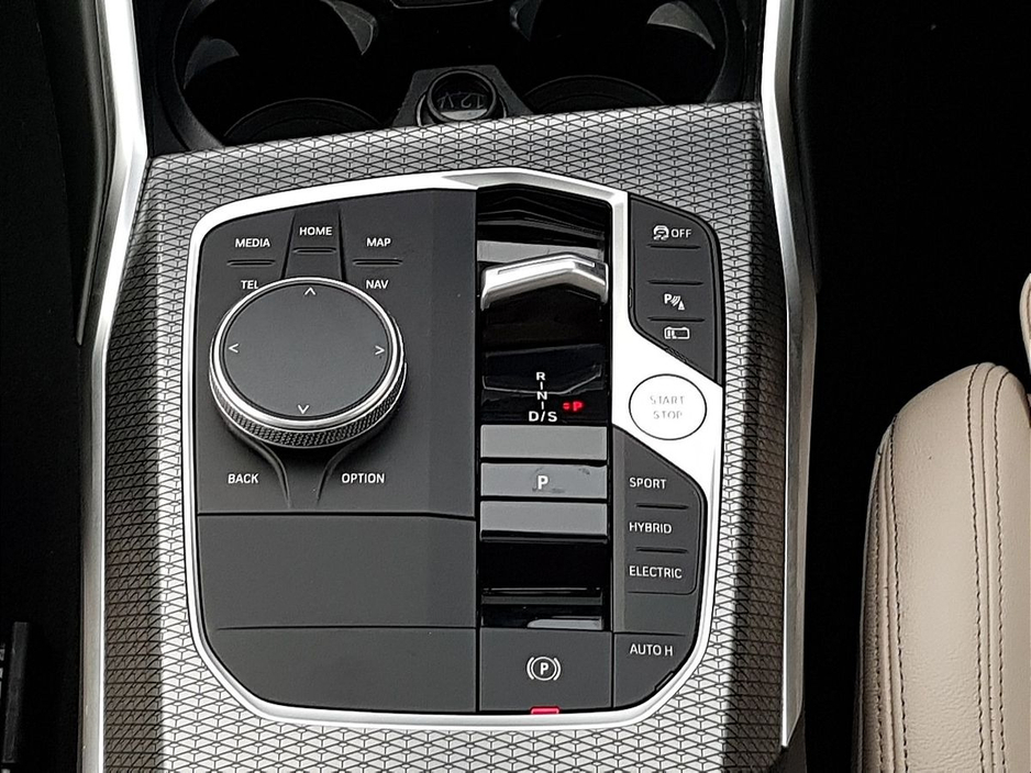 2023 BMW 3 Series 330e M Sport €43,995