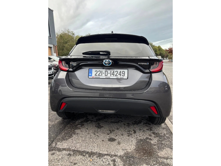 2022 Toyota Yaris 1.5 Hybrid 5Dr Luna €16,000