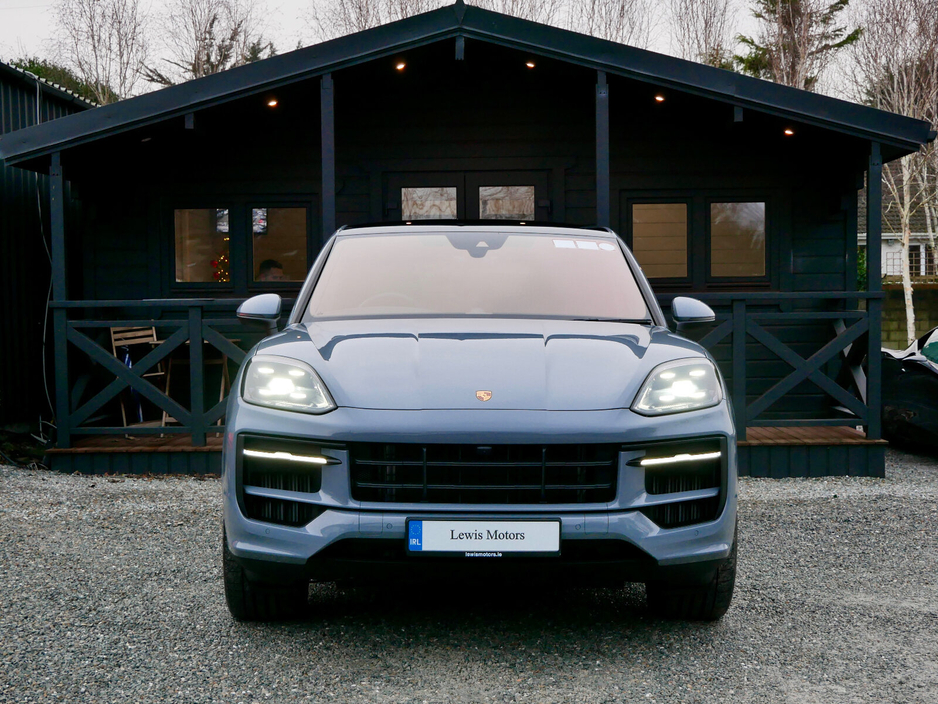2025 Porsche Cayenne Cayenne E-Hybrid Coup&eacute; €123,950