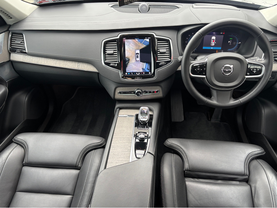2023 Volvo XC90 RECHARGE T8 ULTIMATE DARK AWD €67,900