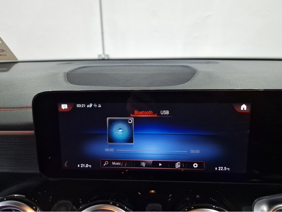 2023 Mercedes-Benz EQB 300 AMG LINE PREMIUM (PAN ROOF / 7 SEATER) 4MATIC AUTOMATIC **ONE OWNER / APPLE CARPLAY / BLIND SPOT ASSIST / ELECTRIC SUNROOF / ELECTRIC BOOTLID / REVERSE CAMERA / WIRELESS PHONE CHARGING** €39,900