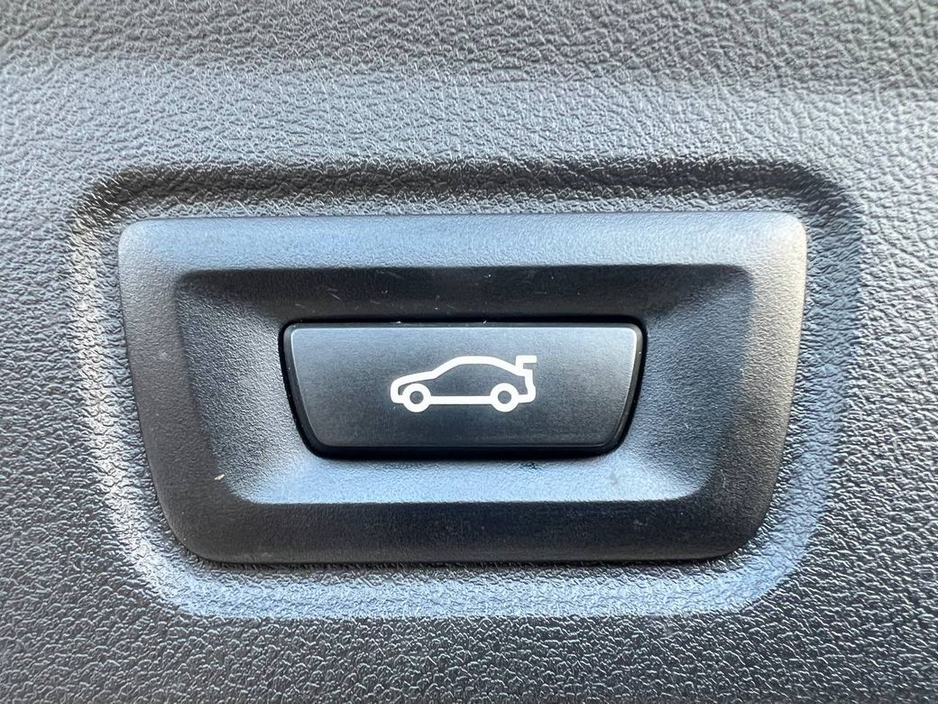 2022 BMW i4 XDRIVE40E M-SPORT COMPETITION // VIRTUAL COCKPIT // NEW 20" COMPETITION ALLOYS // AMBIENT LIGHTING €34,900