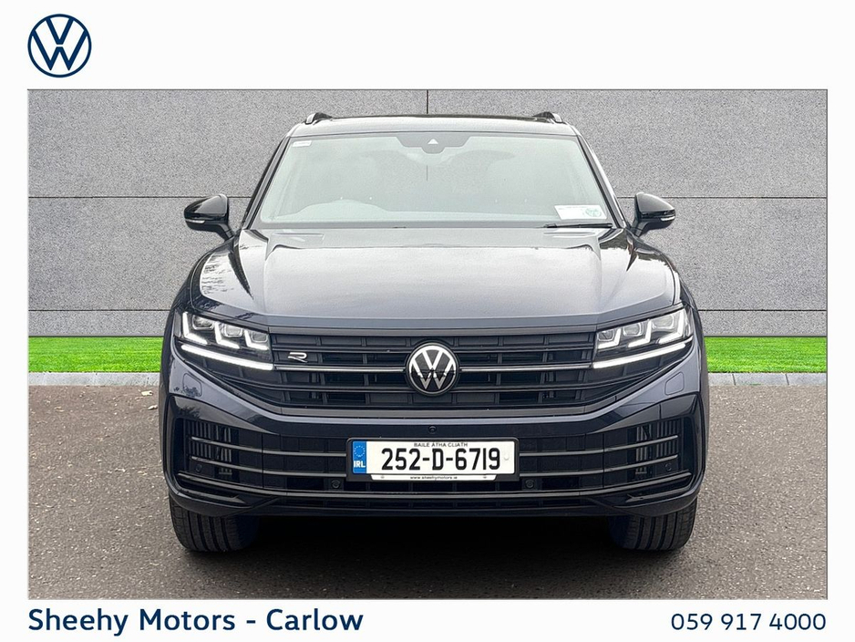 2025 Volkswagen Touareg 3.0TSI R PHEV 462HP €94,950