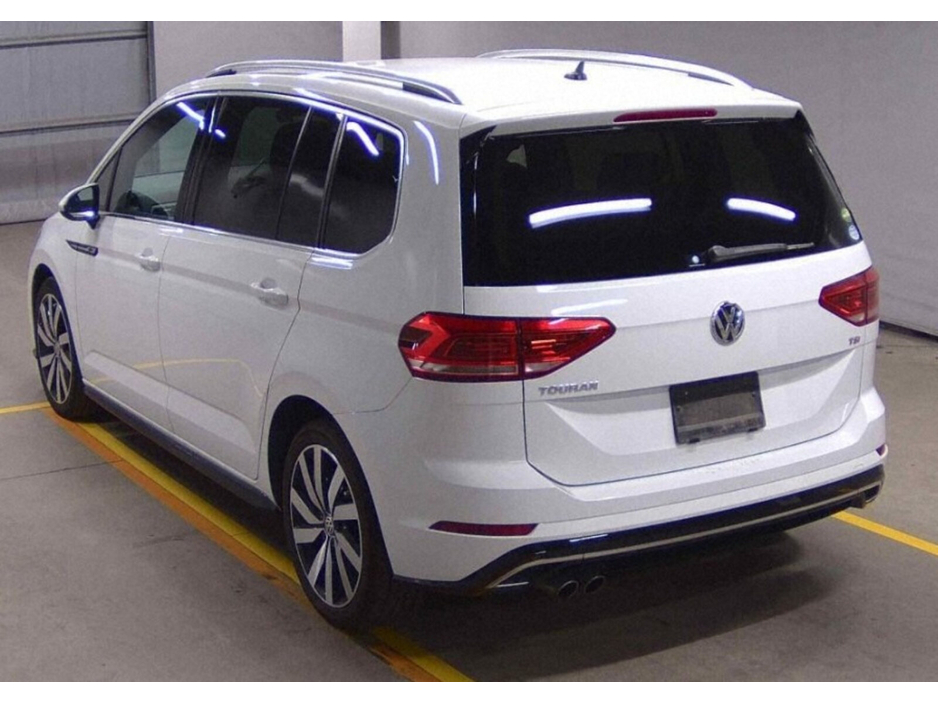 2016 Volkswagen Touran  €19,950