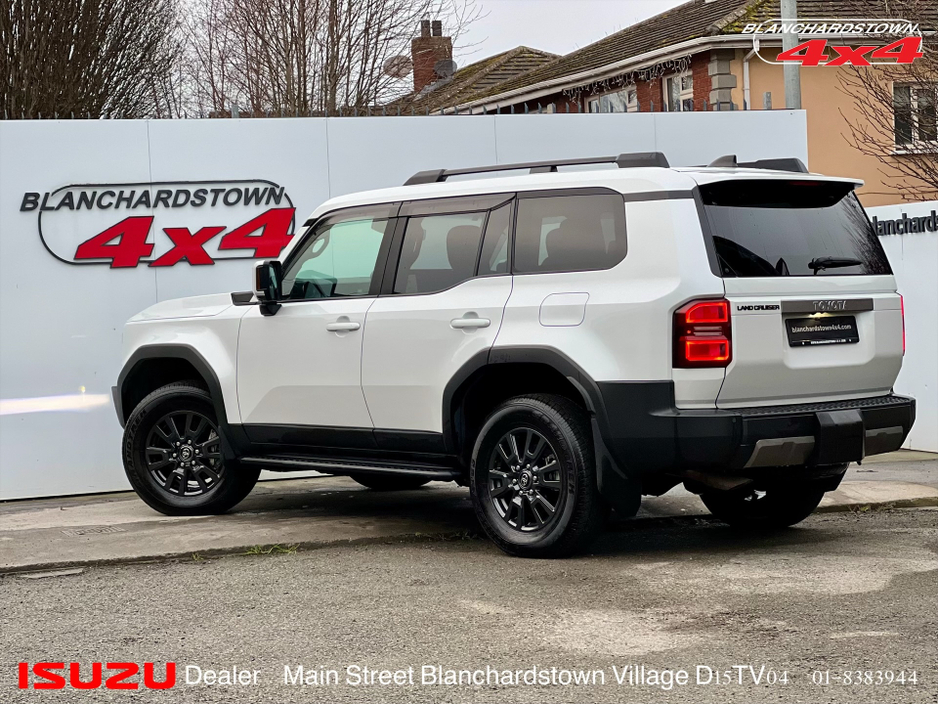 2024 Toyota Landcruiser 242 BUSHIDO 7 SEATER €790 TAX €134,900