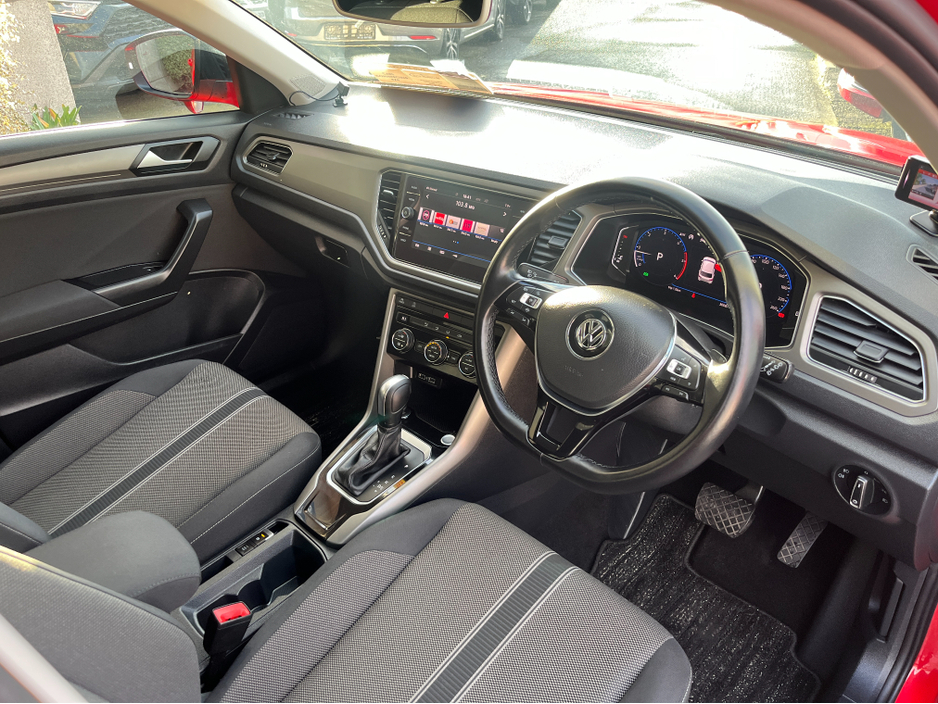 2021 Volkswagen T-Roc STYLE AUTOMATIC 2.0 DIESEL //LOW MILES//KEYLESS ENTRY//REVERSE CAMERA//ADAPTIVE CRUISE CONTROL//BLIND SPOT WARNING// €25,950