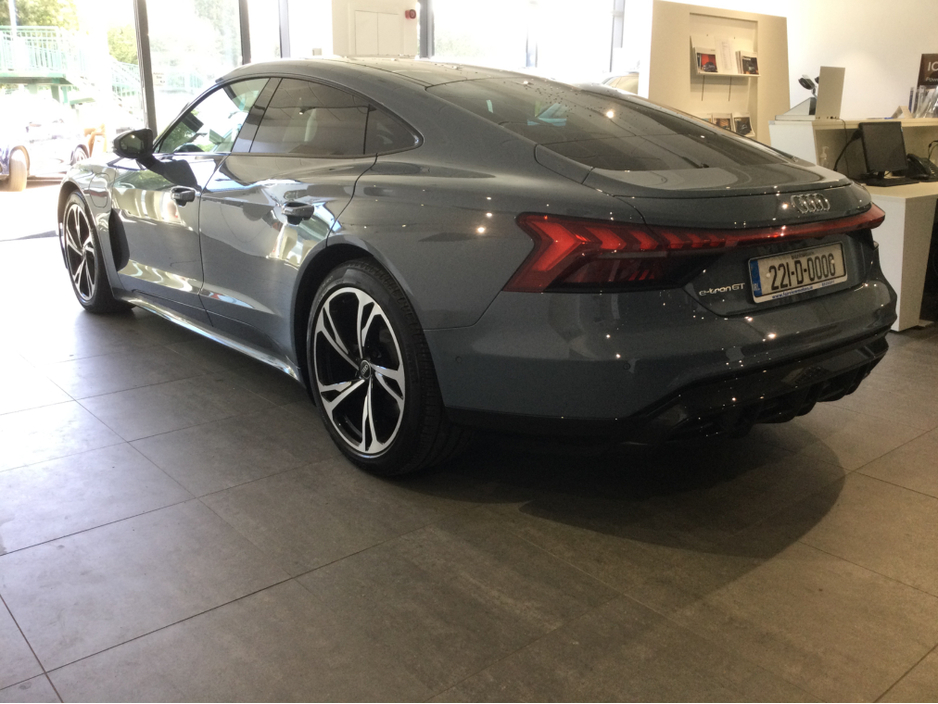 2023 Audi e-tron GT quattro - Black Edition - €65,950