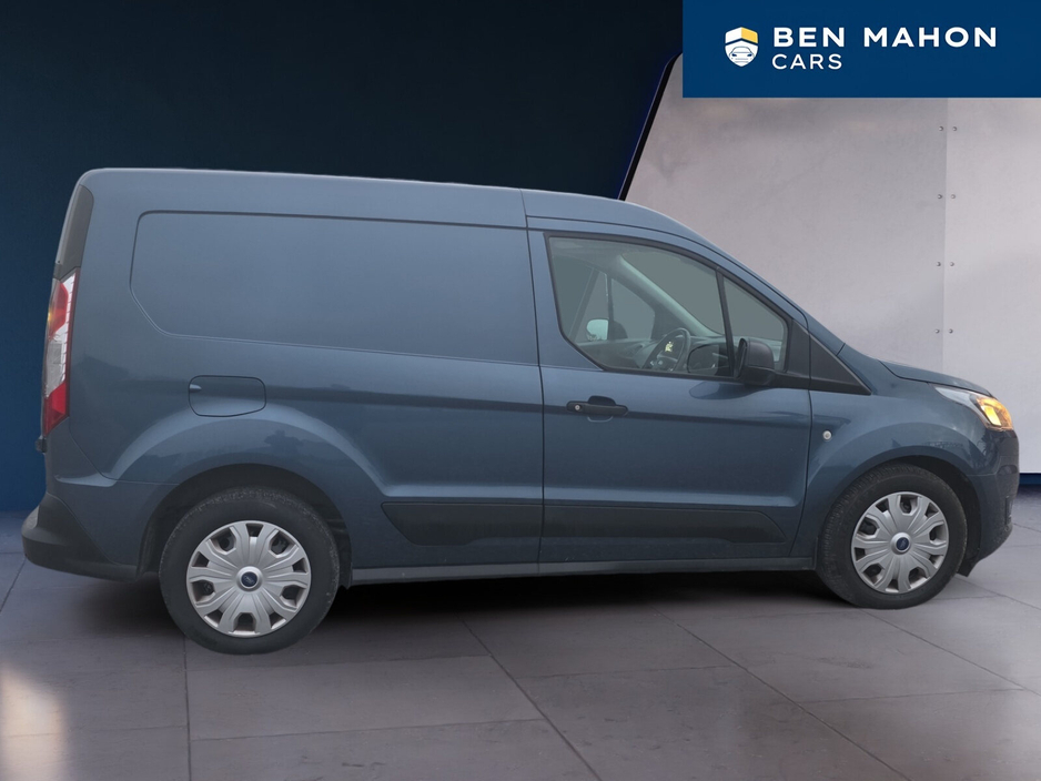2021 Ford Transit Connect  €12,926