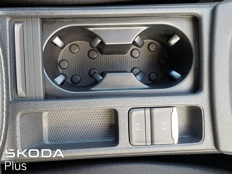 2025 Skoda Octavia SELECTION 2.0TDI 115HP €32,950