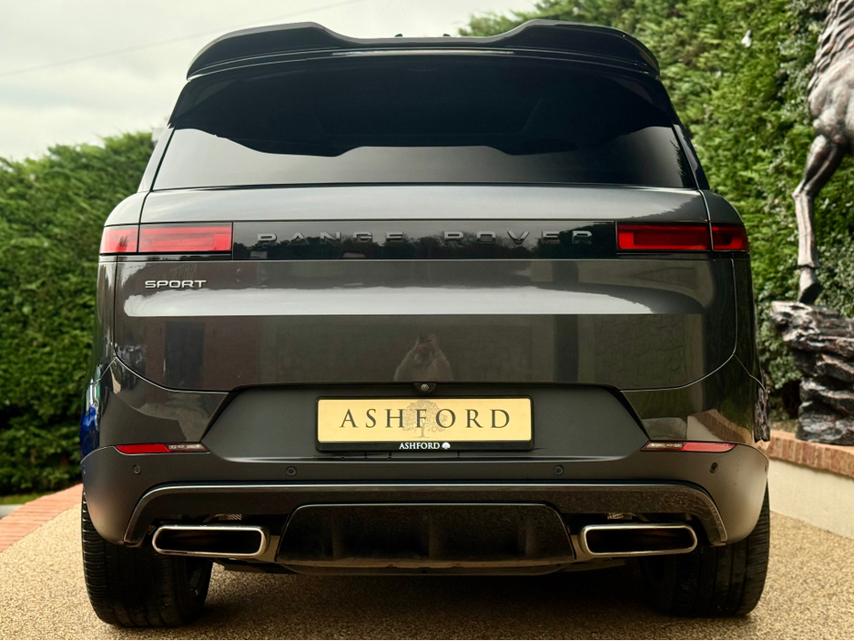2023 Land Rover Range Rover Sport 3.0 P440E SE €89,950