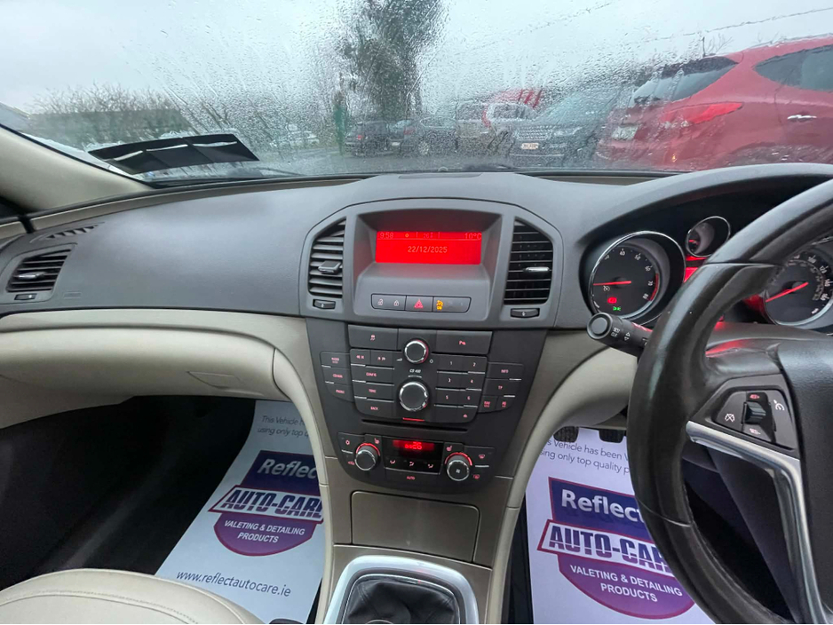 2011 Vauxhall Insignia 1.8 VVT-I EXCLUSIVE 138BHP LOW KM €3,450