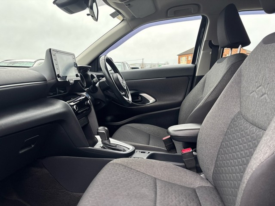 2024 Toyota Yaris Cross LUNA HYBRID 4DR AUTO €28,750